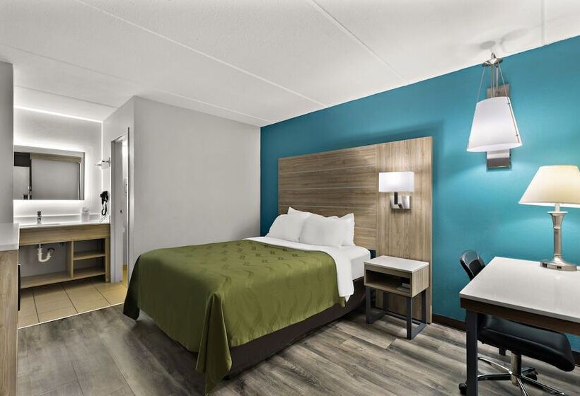 هتل Quality Inn & Suites