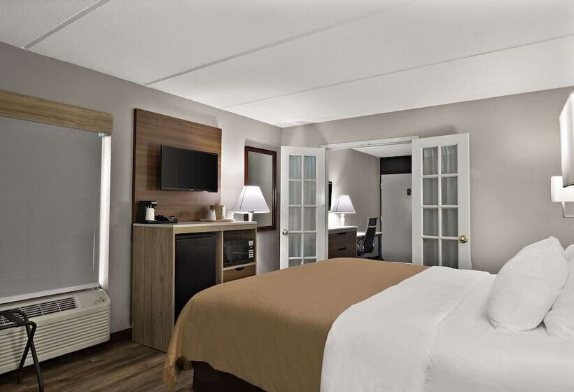 هتل Quality Inn & Suites