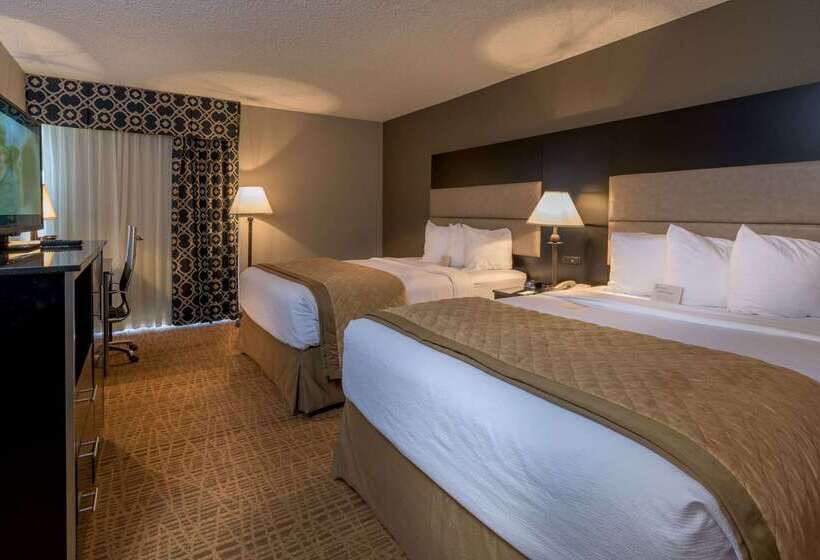 هتل Ramada By Wyndham Boise