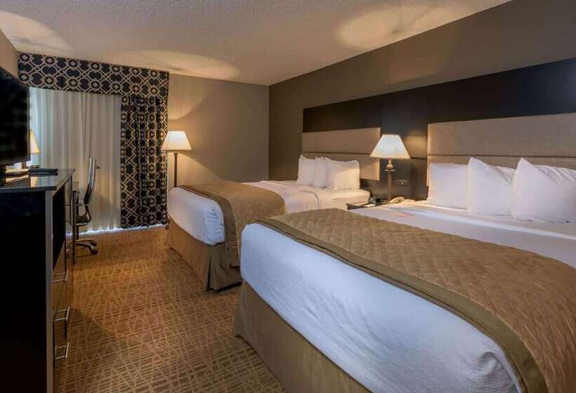 هتل Ramada By Wyndham Boise