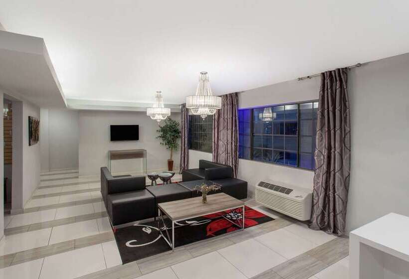 酒店 Ramada By Wyndham Culver City