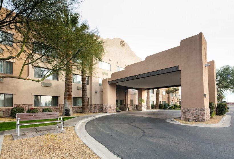 בית מלון כפרי Red Lion Inn & Suites Goodyear