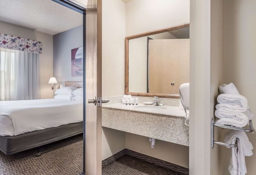 בית מלון כפרי Red Lion Inn & Suites Goodyear