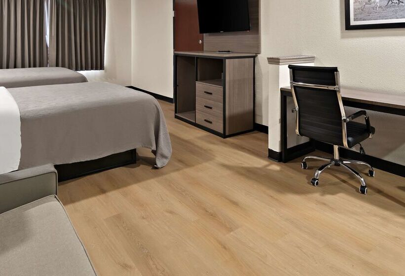 هتل Quality Inn & Suites