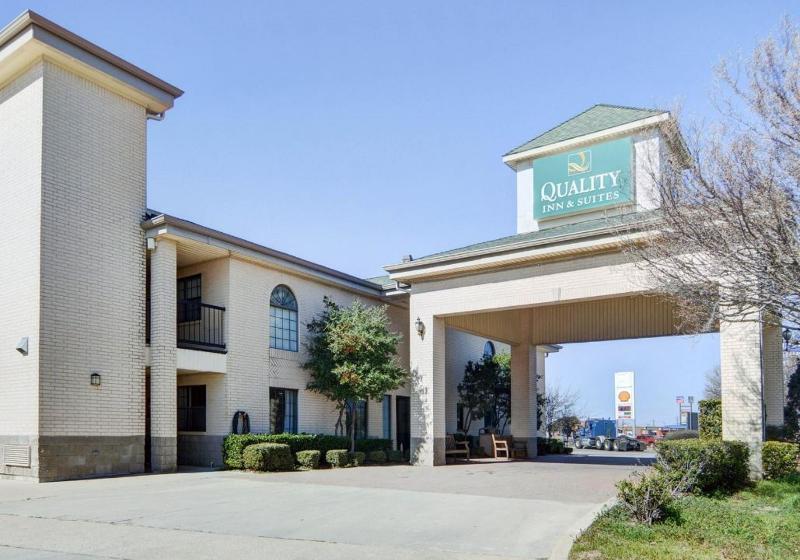 هتل Quality Inn & Suites