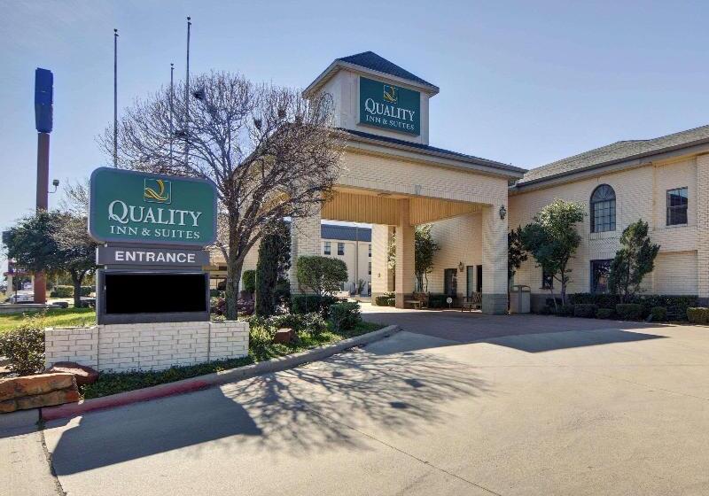 هتل Quality Inn & Suites