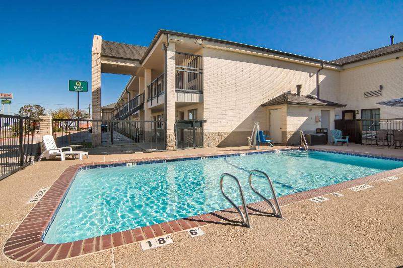 Hotel Red Roof Inn & Suites Weatherford