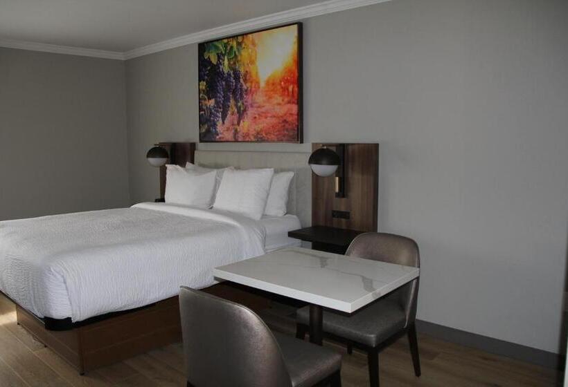 هتل La Quinta Inn & Suites By Wyndham Yakima Downtown