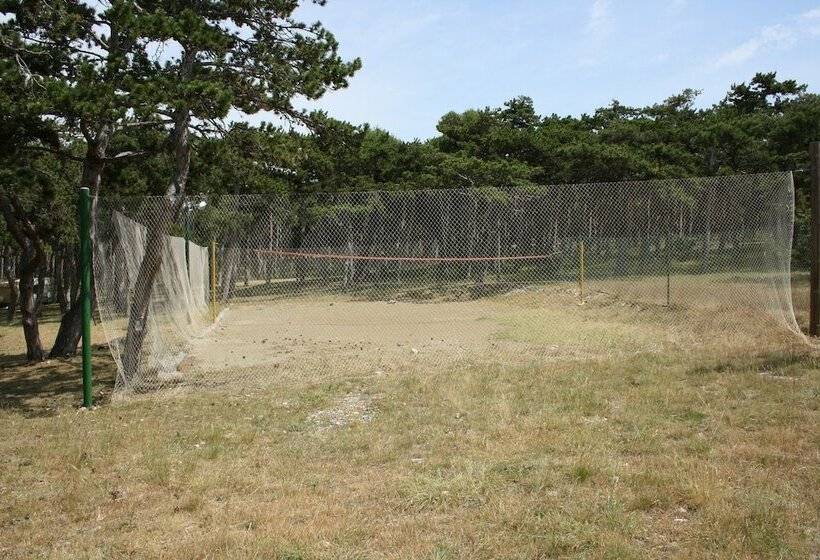 בית מלון כפרי Kamp Planik  Campsite