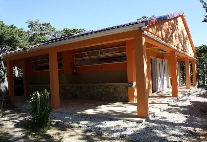 בית מלון כפרי Kamp Planik  Campsite