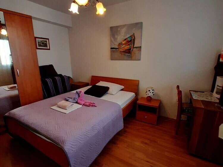 Rosmarinus Rubic Studio