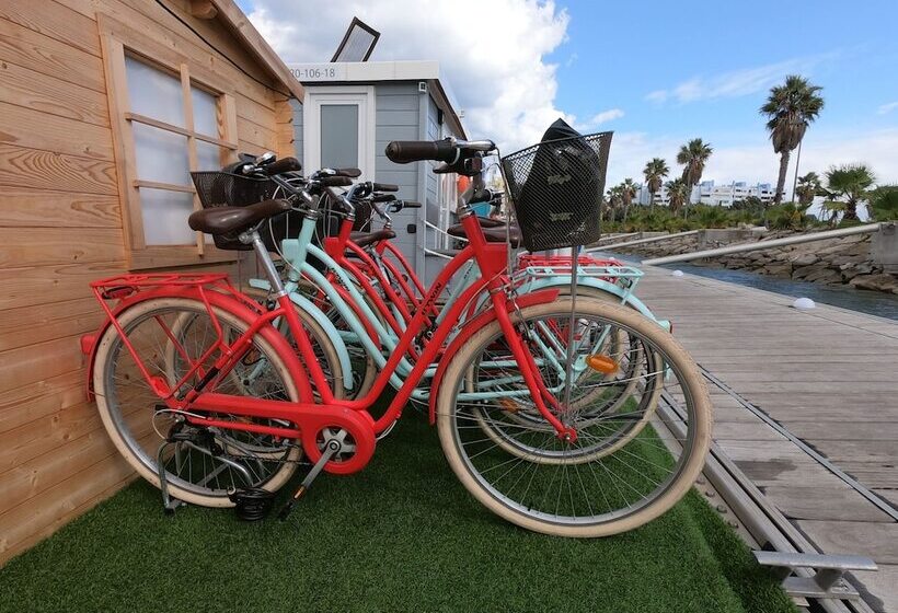 هتل Boat Haus Mediterranean Experience Alcaidesa  La Linea