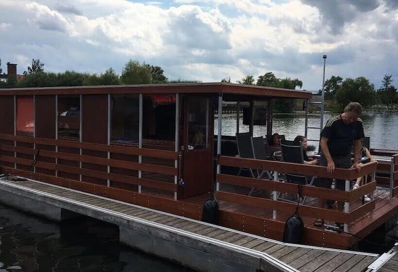 酒店 Hausboot Neustrelitz Am Zierker See
