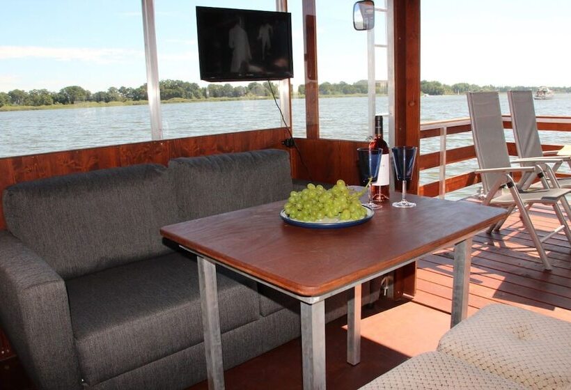 酒店 Hausboot Neustrelitz Am Zierker See