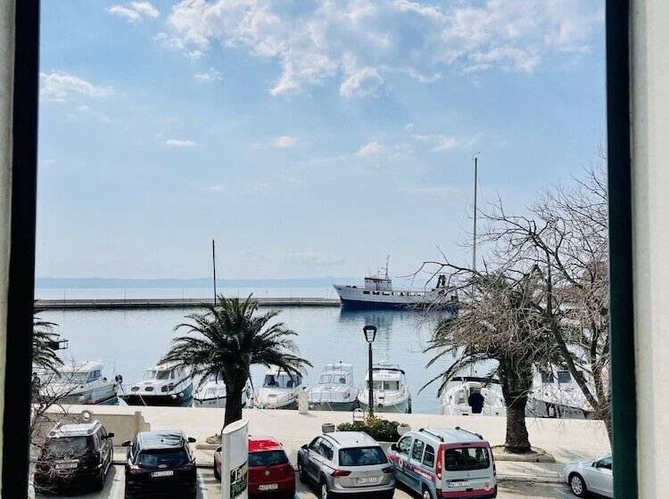 Marineta Focus Luxury Apartment