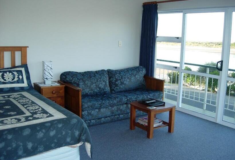מוטל Tutukaka Coast Motor Lodge