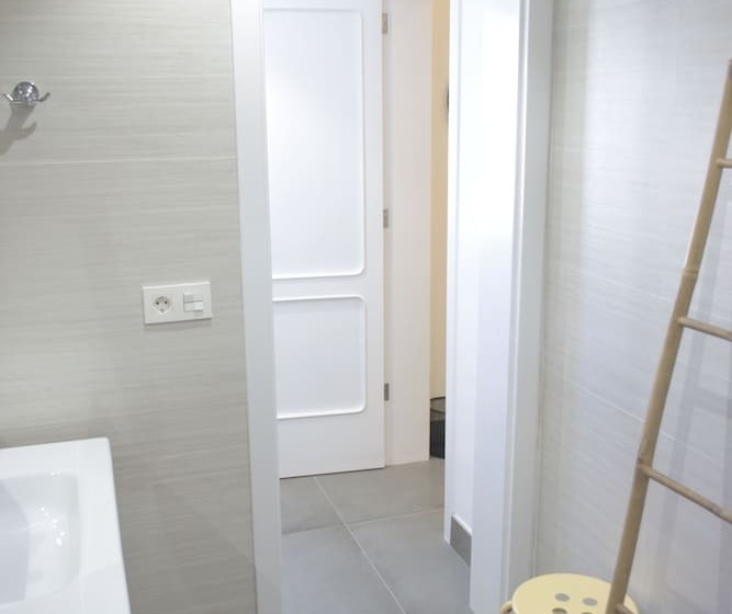پانسیون Magma Rooms Playa Honda