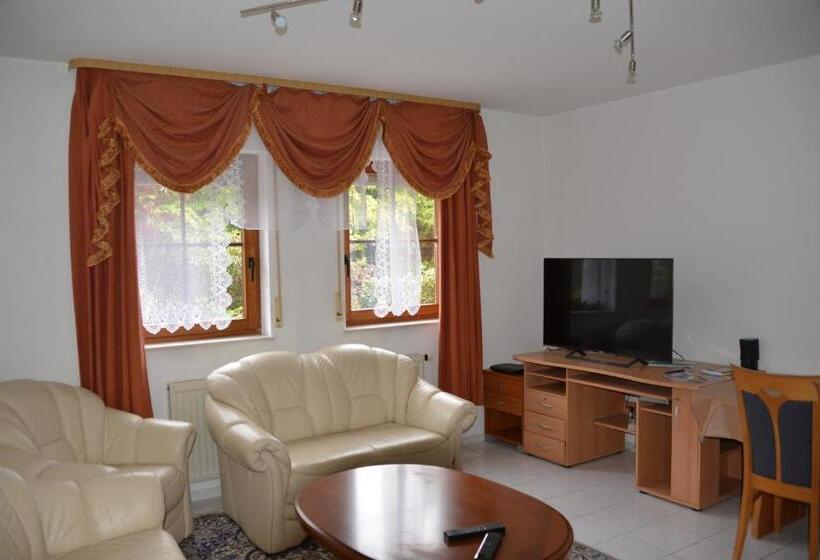 ペンション Mountain View Rooms