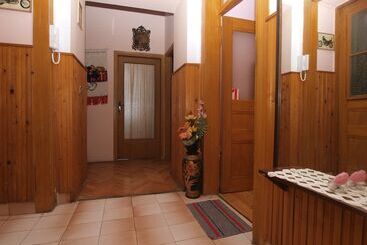 پانسیون Room 1646