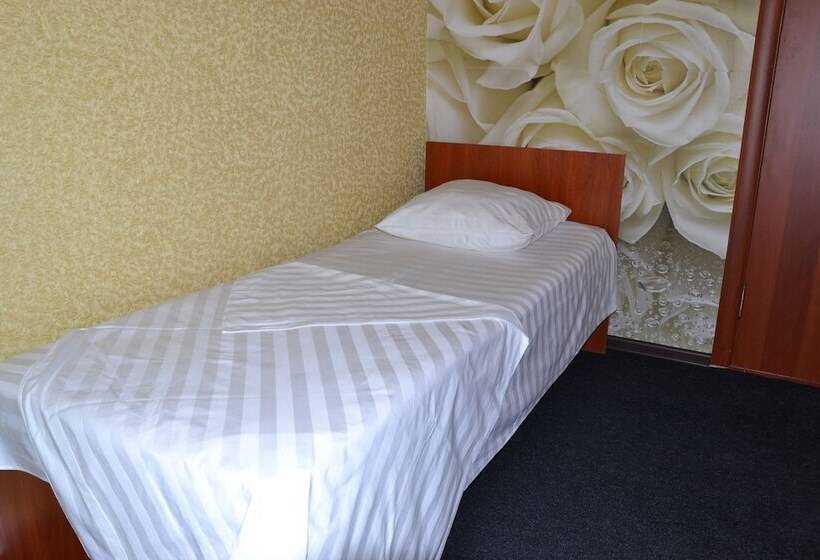 تختخواب و صبحانه Magadan & Spa