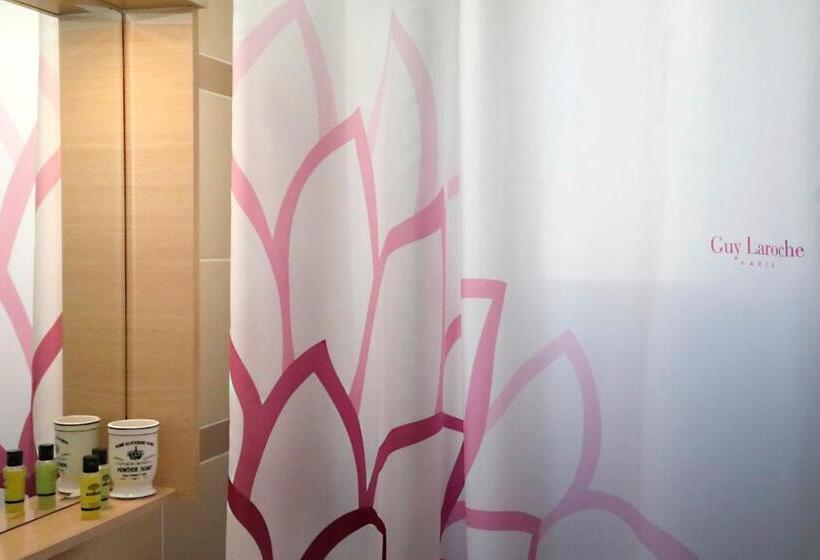 Metaxourghio Boutique Apartment