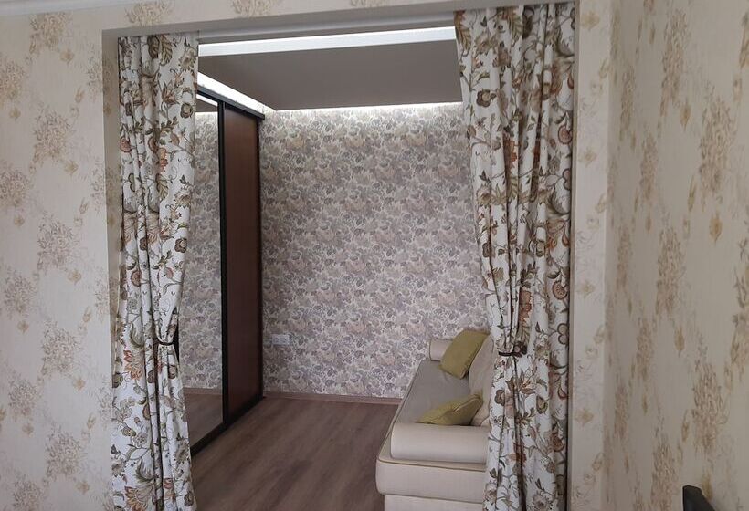 Apartment Pochtovaya 62