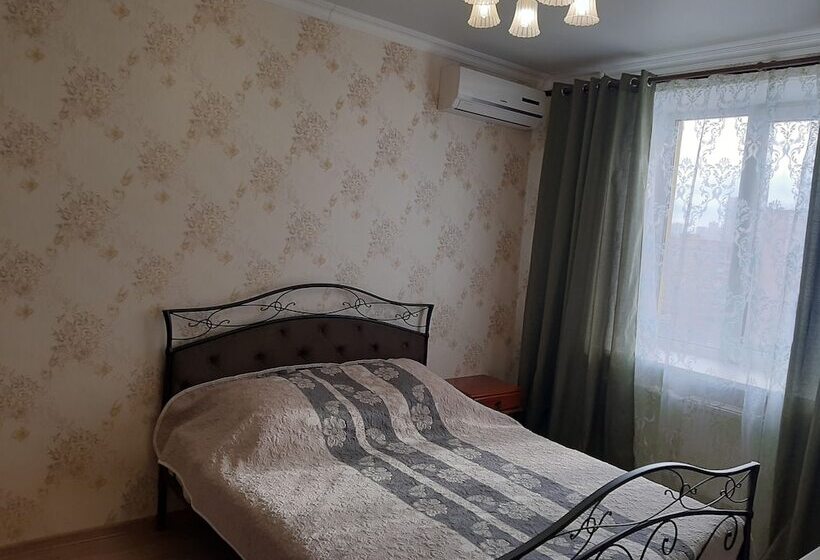 Apartment Pochtovaya 62