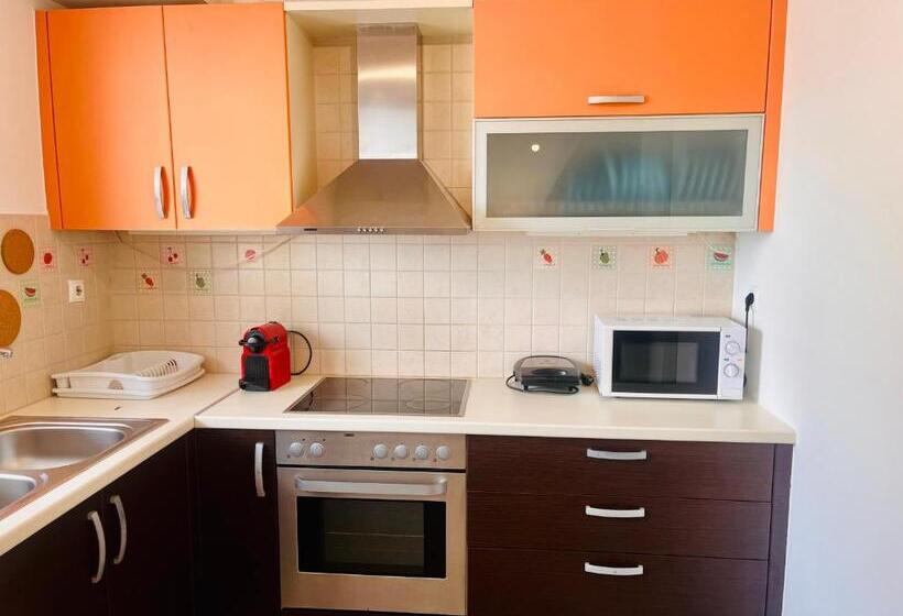 Elvita Apartments 2