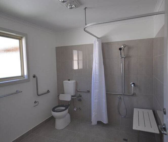 ホテル Dylene Caravan Park   2 Br Family Cabin With Air