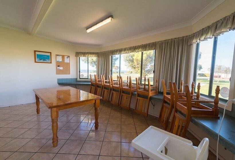 호텔 Edithburgh Caravan Park