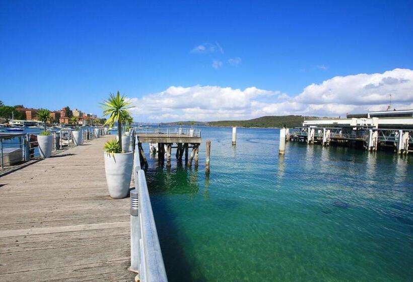 Manly Beachfront Apartment