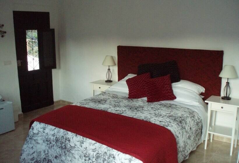 تختخواب و صبحانه Casa Colina