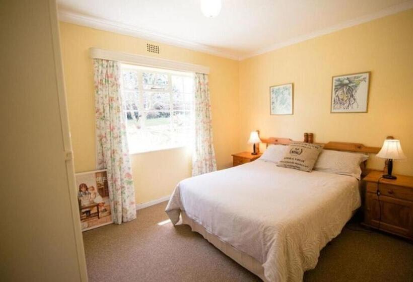 Dabchick Cottage