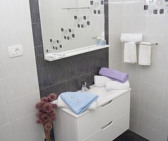 بنسيون Houses Of Motovun