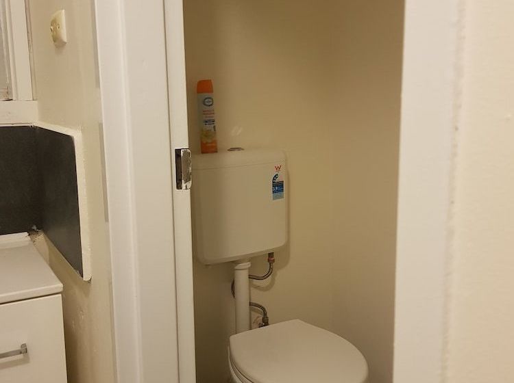 Clayton Apartment