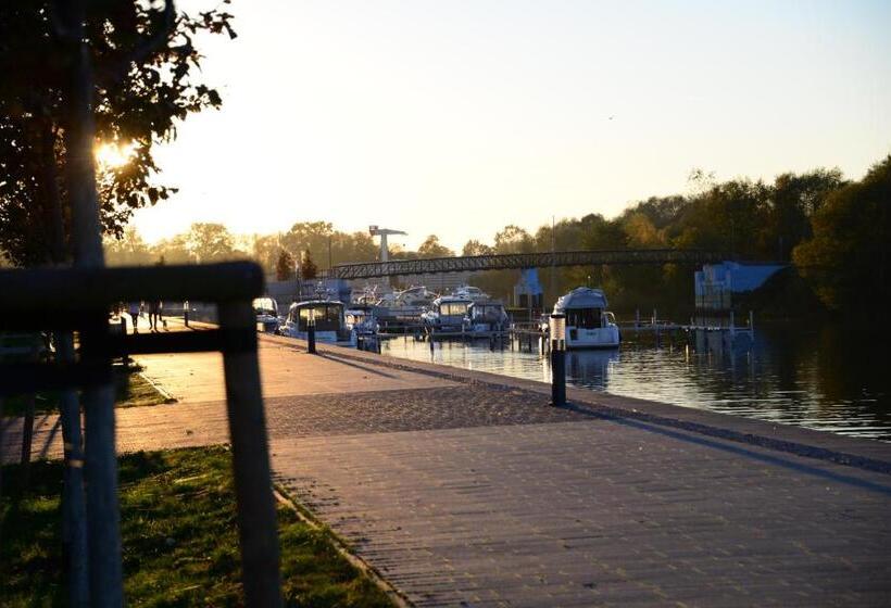 Luxstay Werder