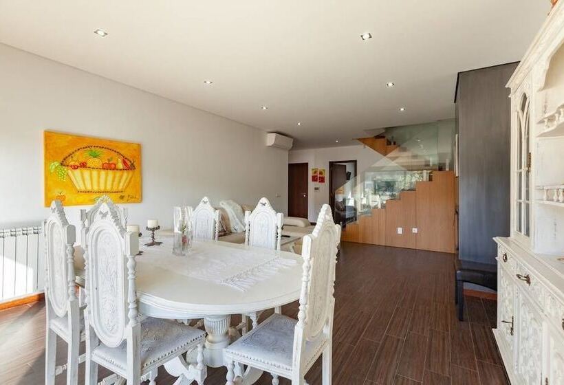 Private Modern Home, Fully Equipped, Near Historic Braga Centre