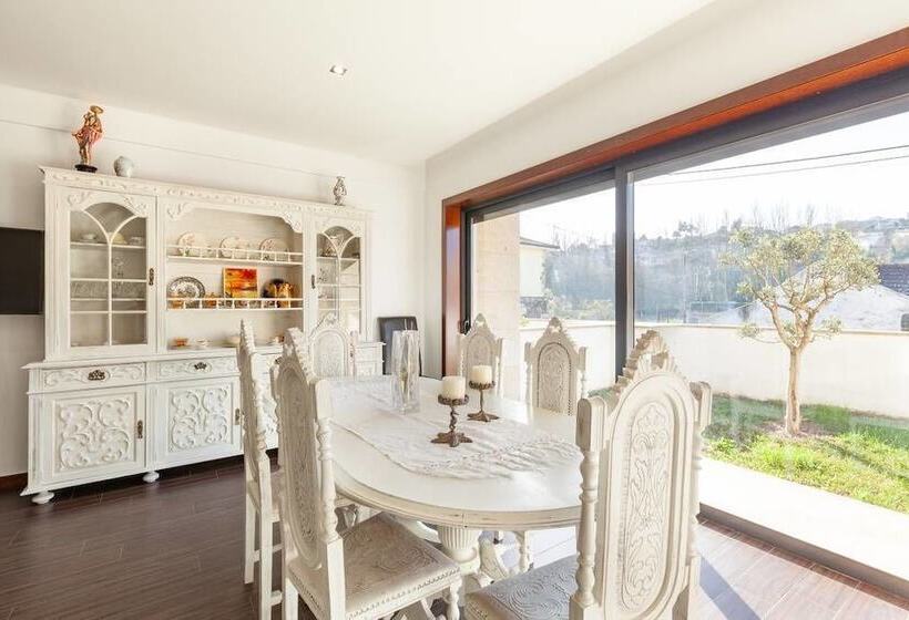Private Modern Home, Fully Equipped, Near Historic Braga Centre