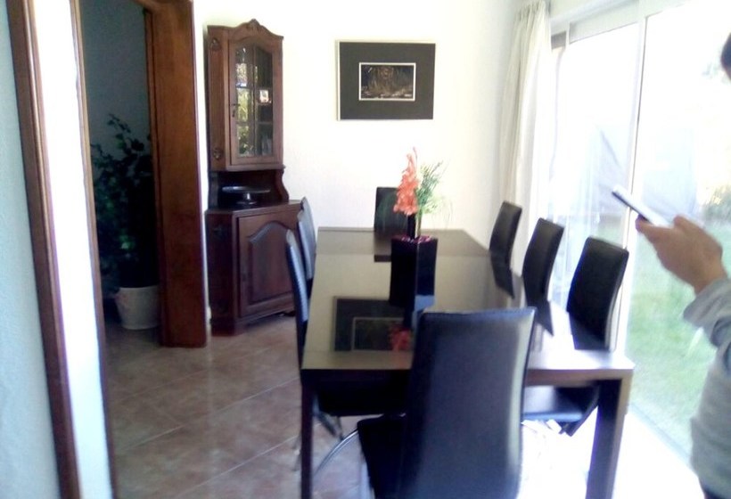 House With 4 Bedrooms In Corroios, With Pool Access, Enclosed Garden And Wifi  4 Km From The Beach