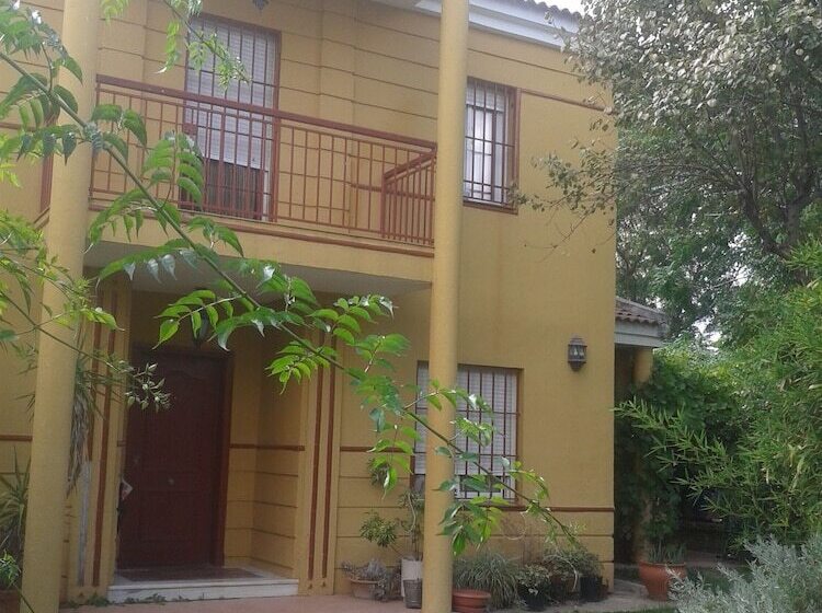 بنسيون Mi Casa En Espartinas