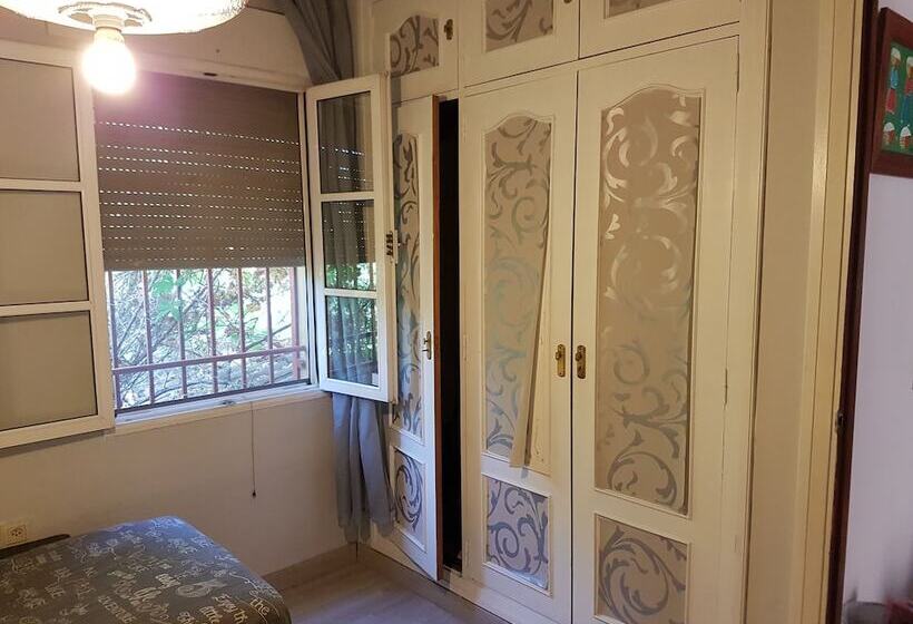بنسيون Mi Casa En Espartinas