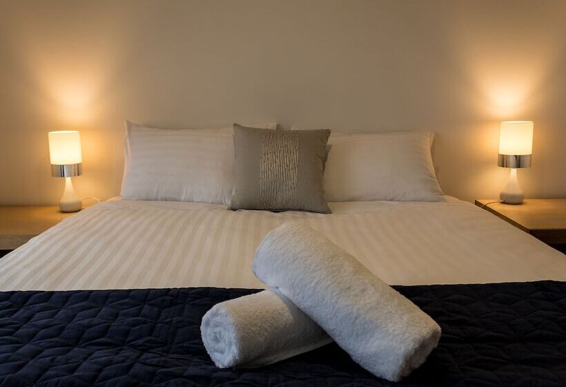 Ulverstone Waterfront Apartments