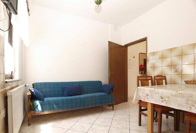 Apartments Petar 1306
