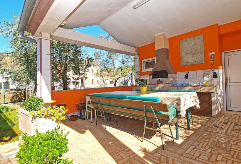 Apartments Petar 1306