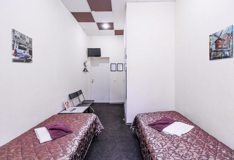 فندق Apartments On Lebedeva 10v