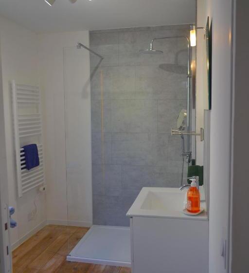 پانسیون Maison De La Vigne