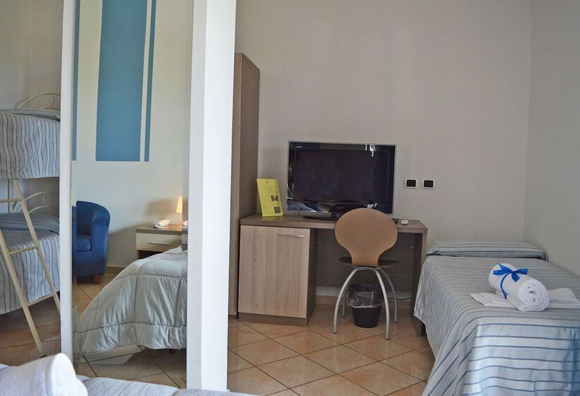 簡易ホテル & Resort Perla