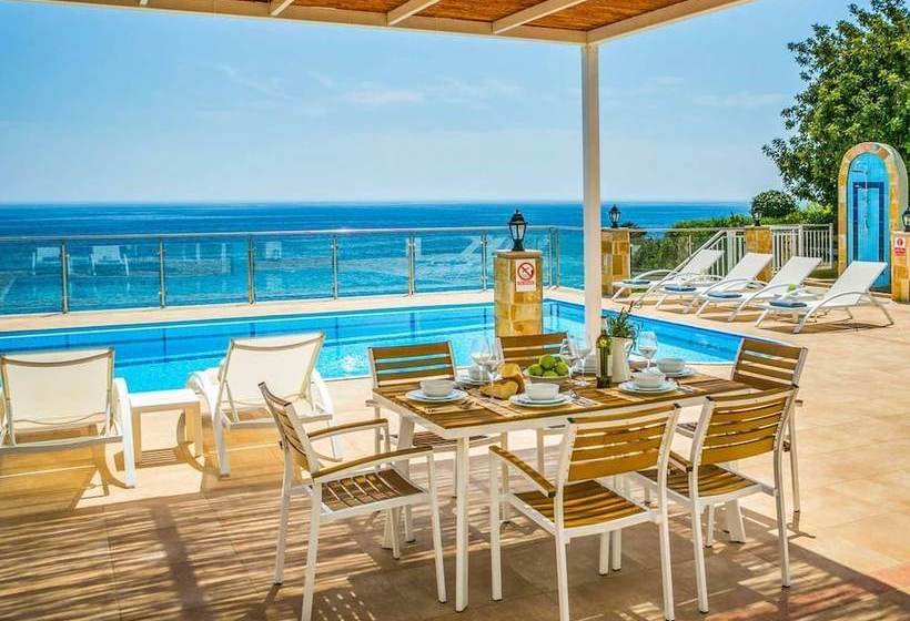 Villa Cyan