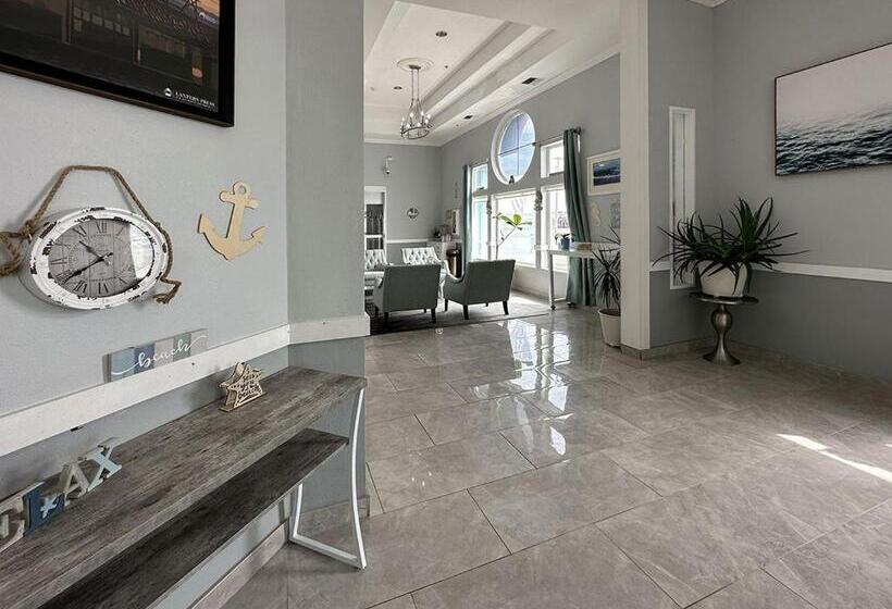 Bayvue Hotel, Resort & Suites