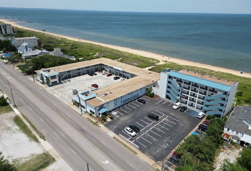 هتل Best Western Plus Holiday Sands Inn & Suites